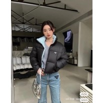 프라다 여자 패딩