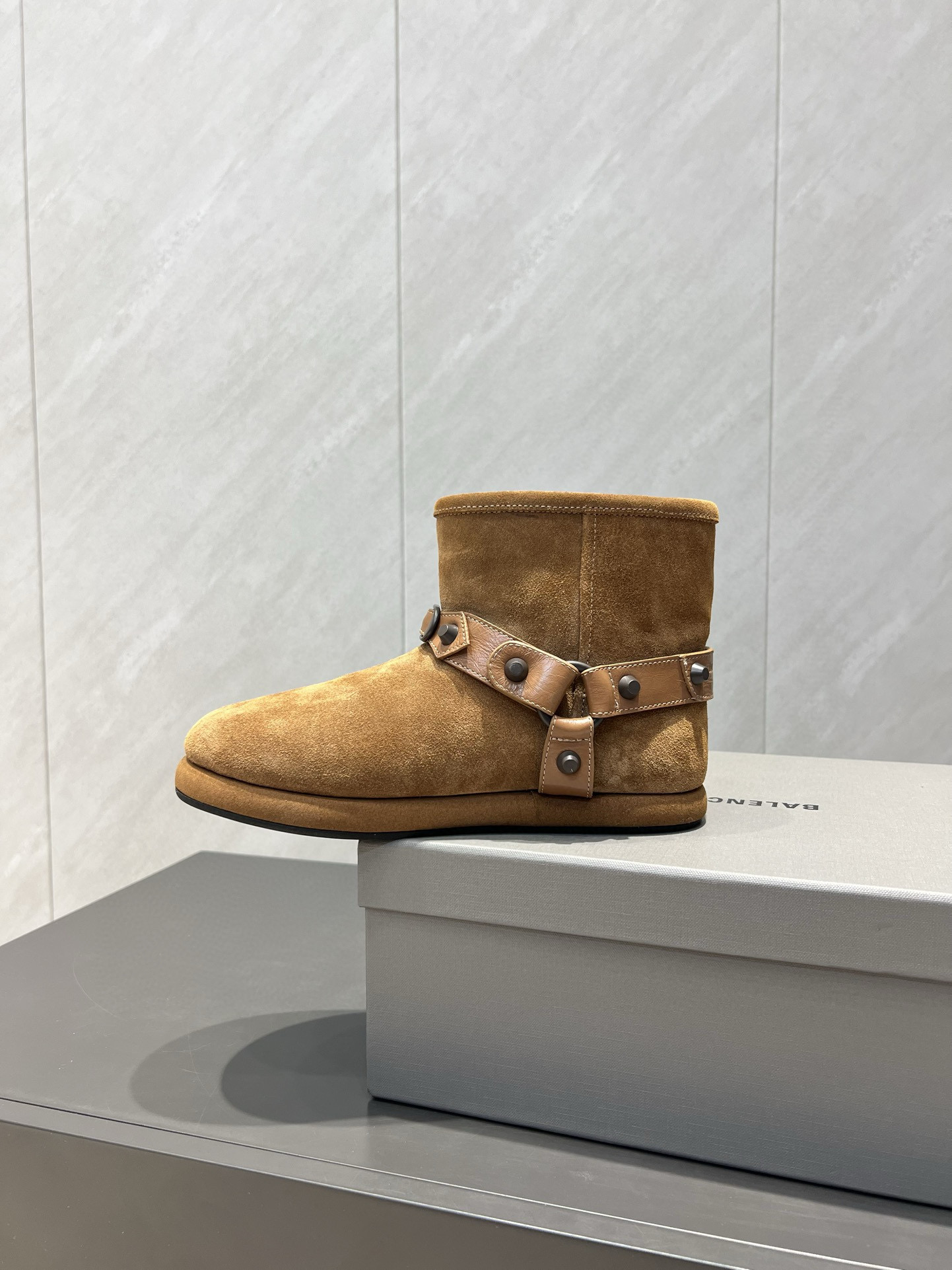 발렌시아가 여자 부츠