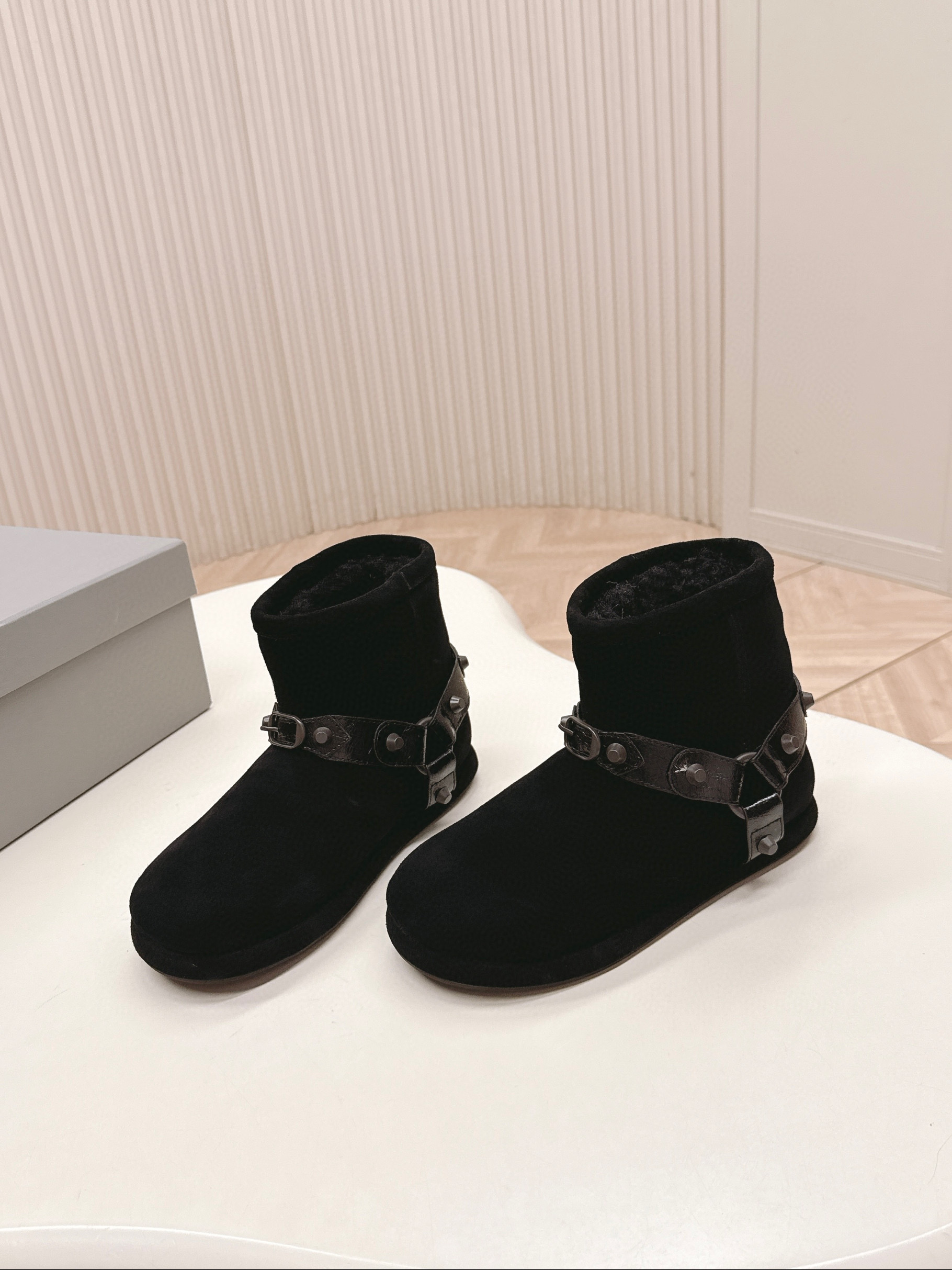 발렌시아가 여자 부츠