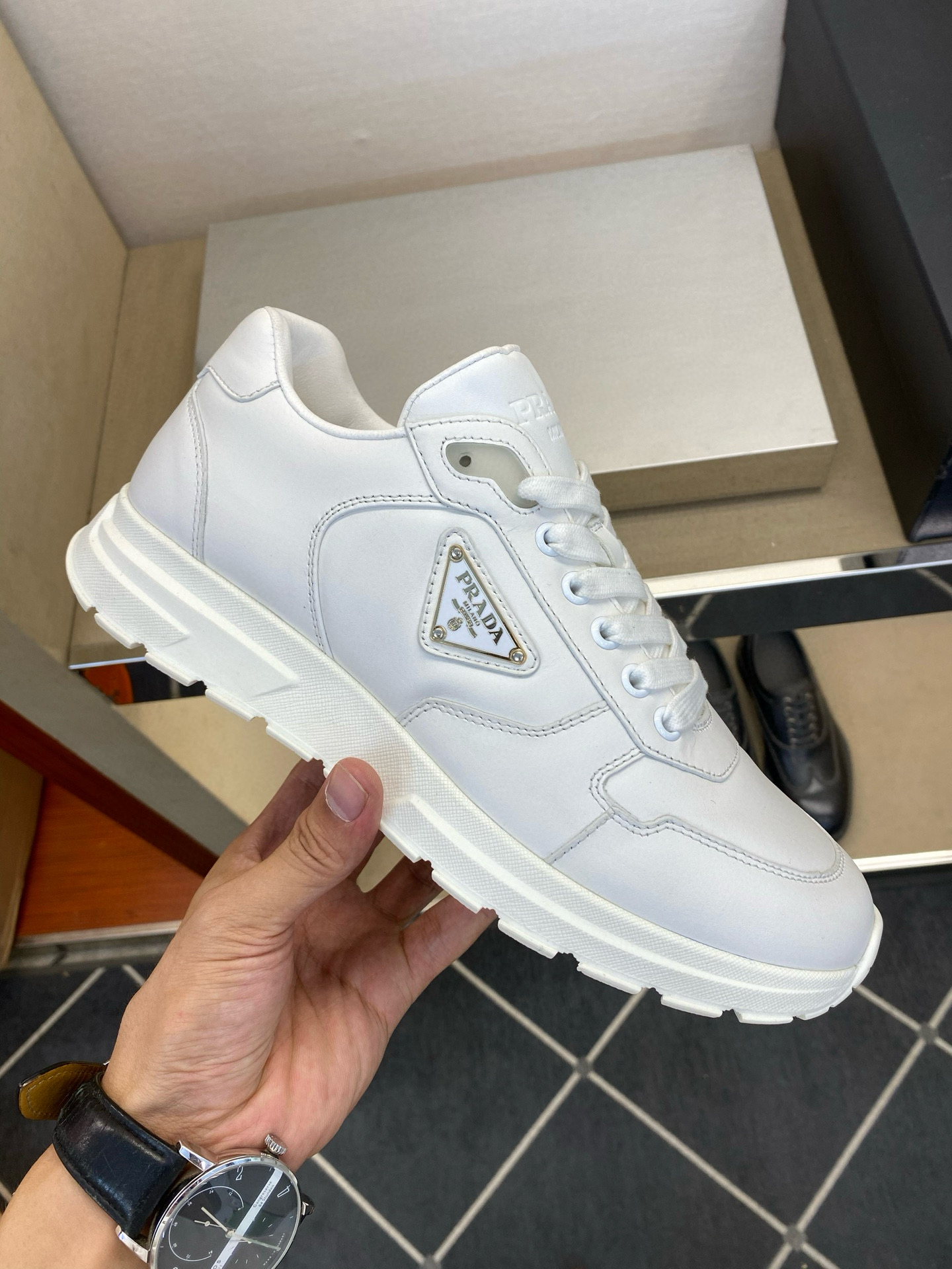 프라다 남자 스니커즈 신발 운동화