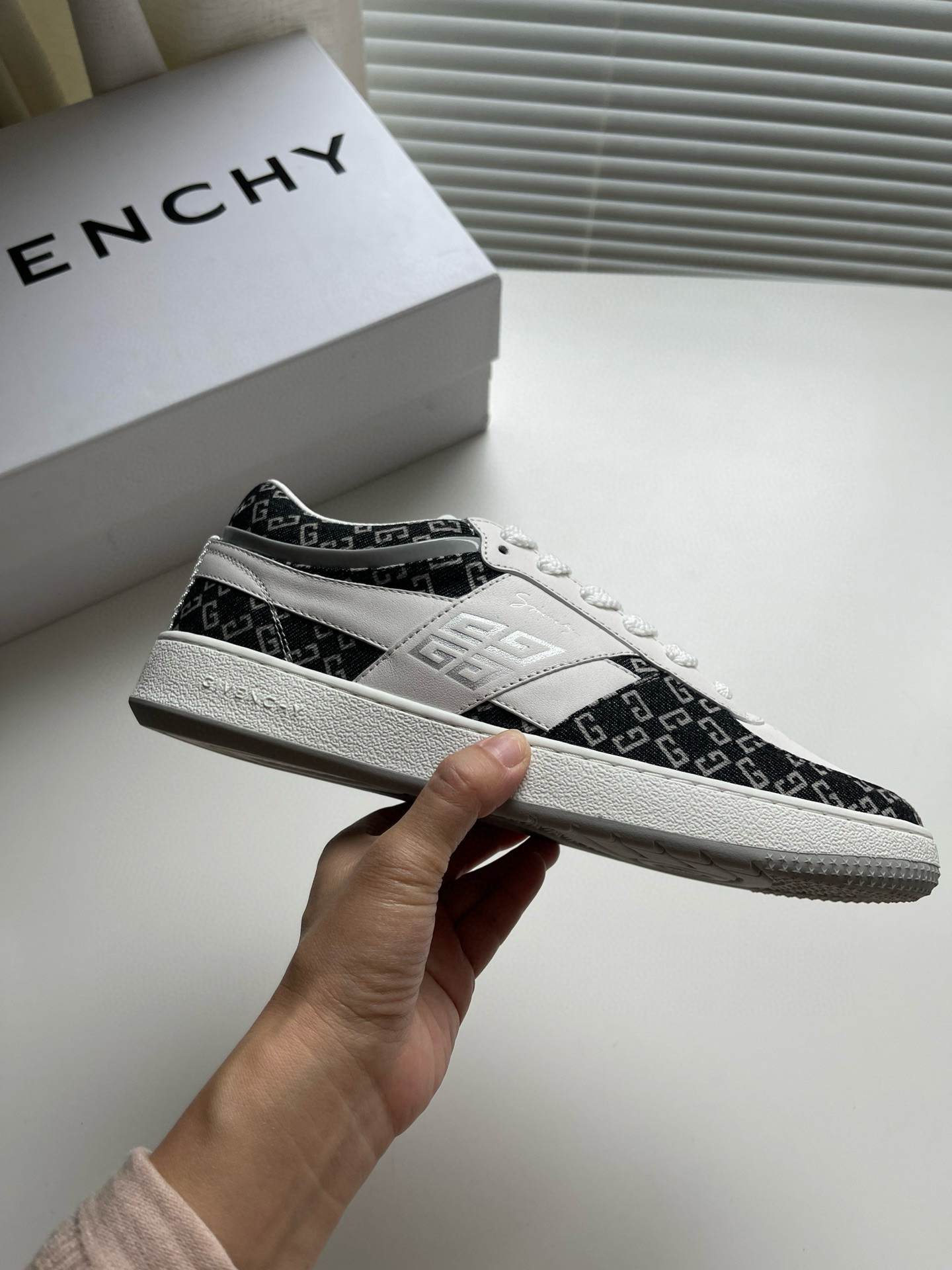 지방시 남자 신발 운동화 스니커즈