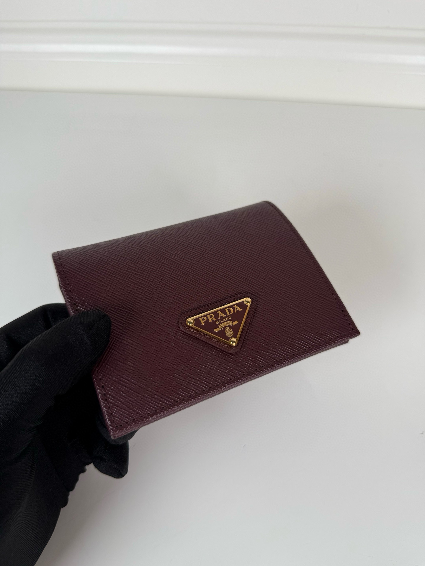 프라다 1M0204 여자 반지갑