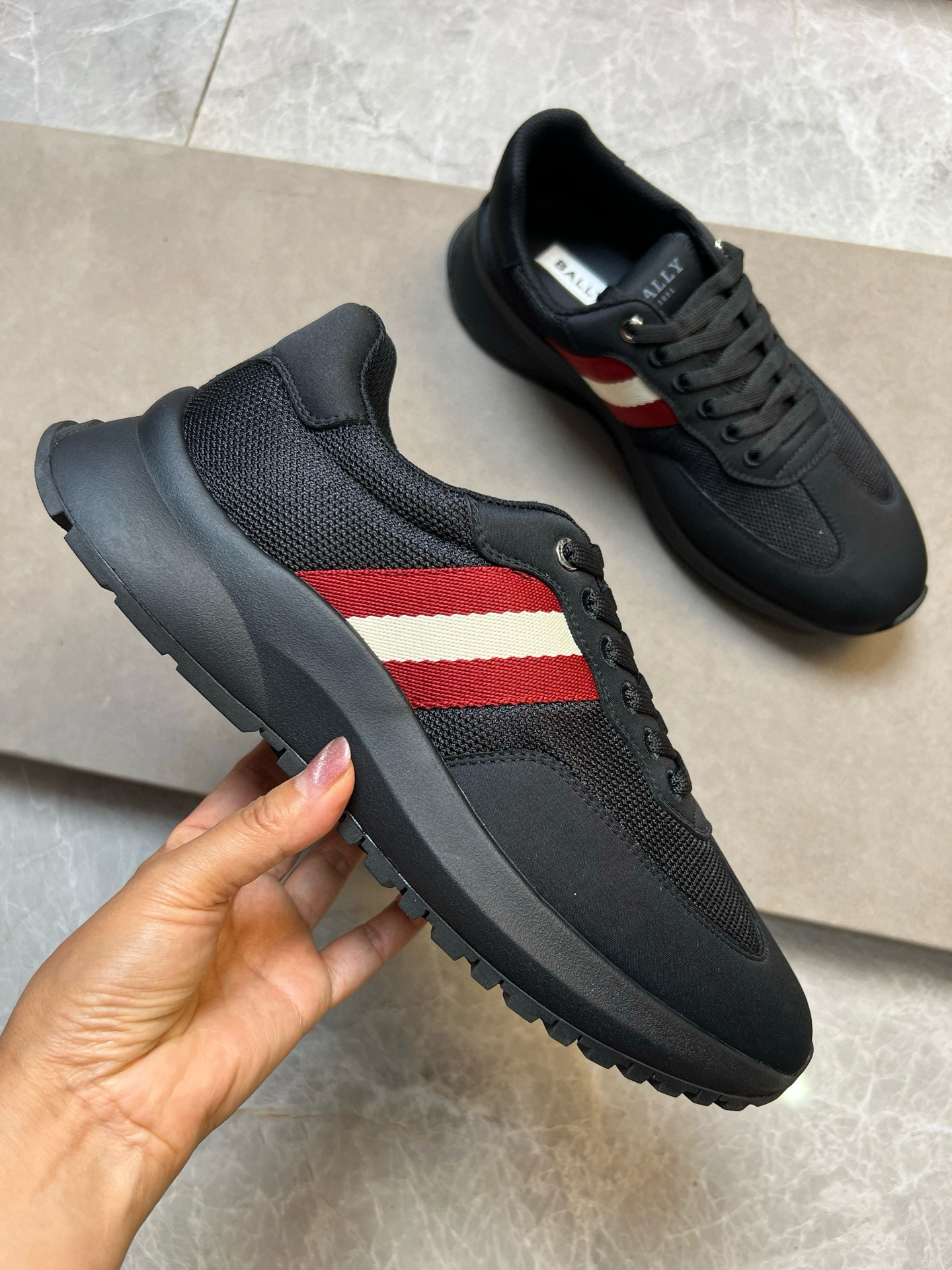 발리 남자 신발 운동화 스니커즈