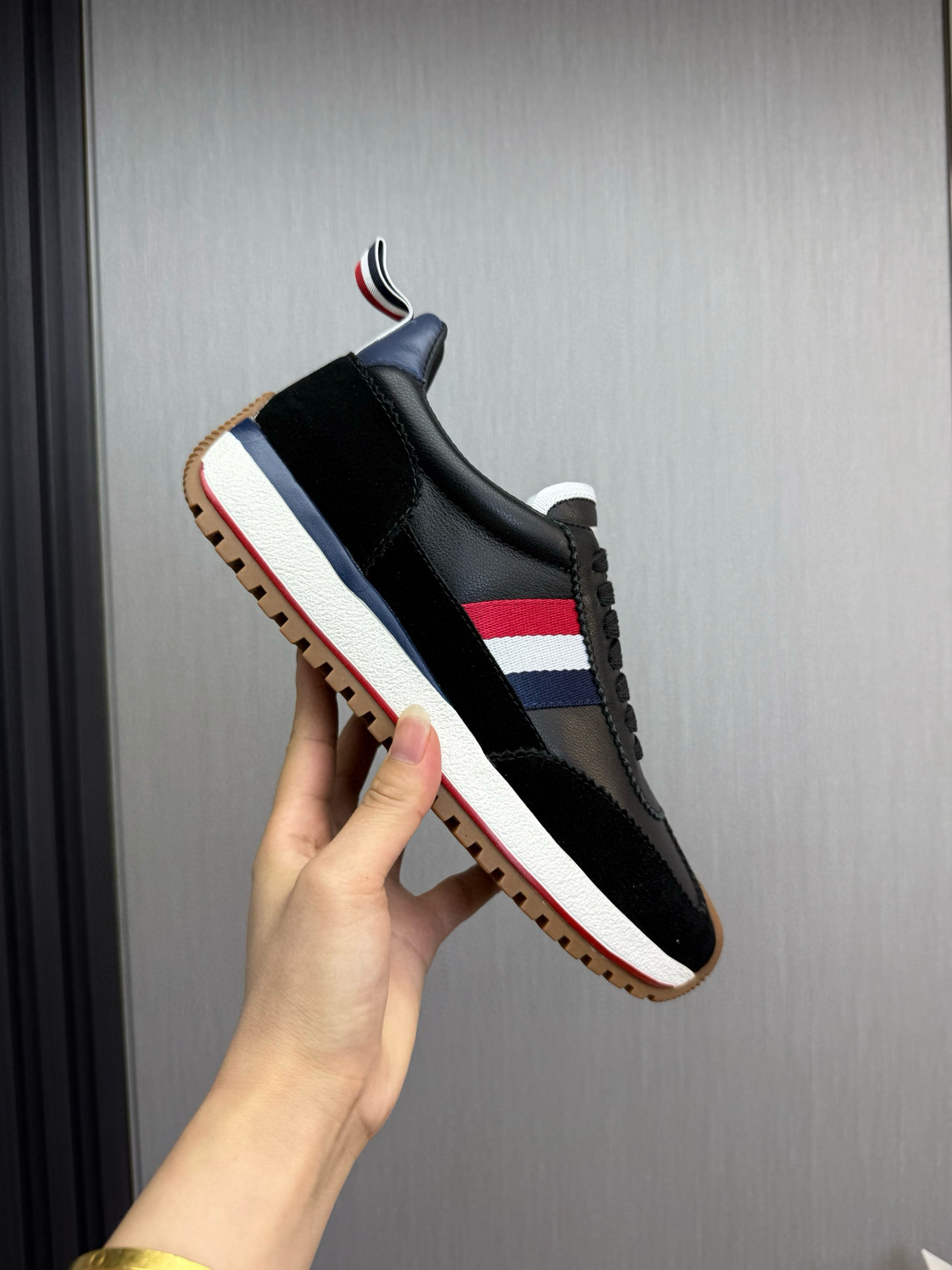 톰브라운 남자 신발 운동화 스니커즈