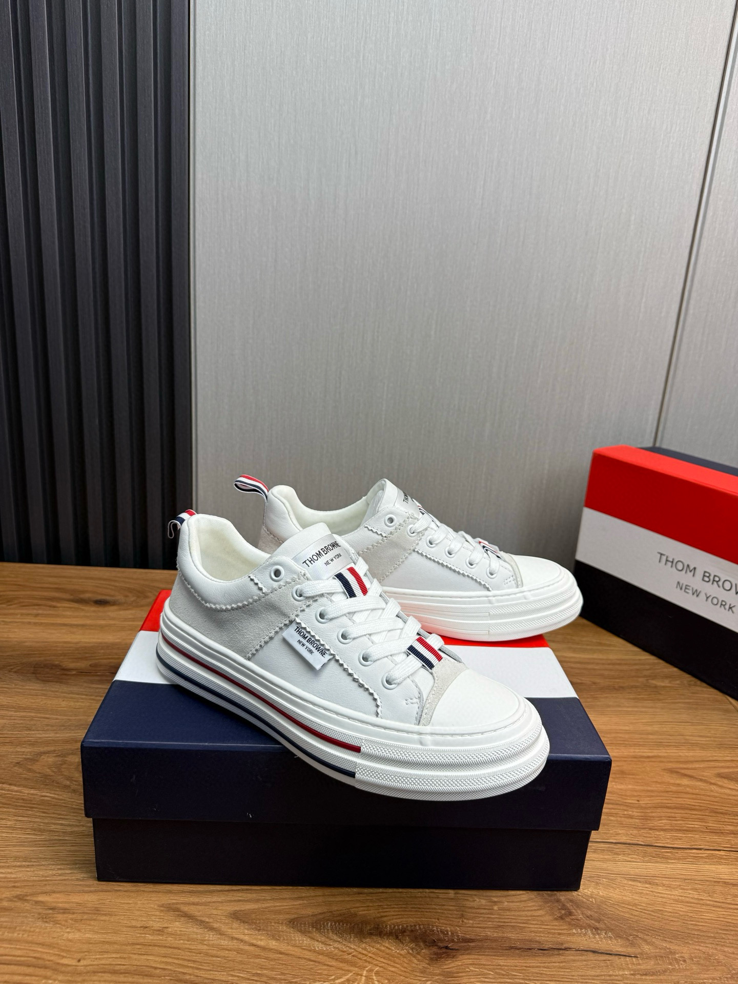 톰브라운 남자 신발 운동화 스니커즈