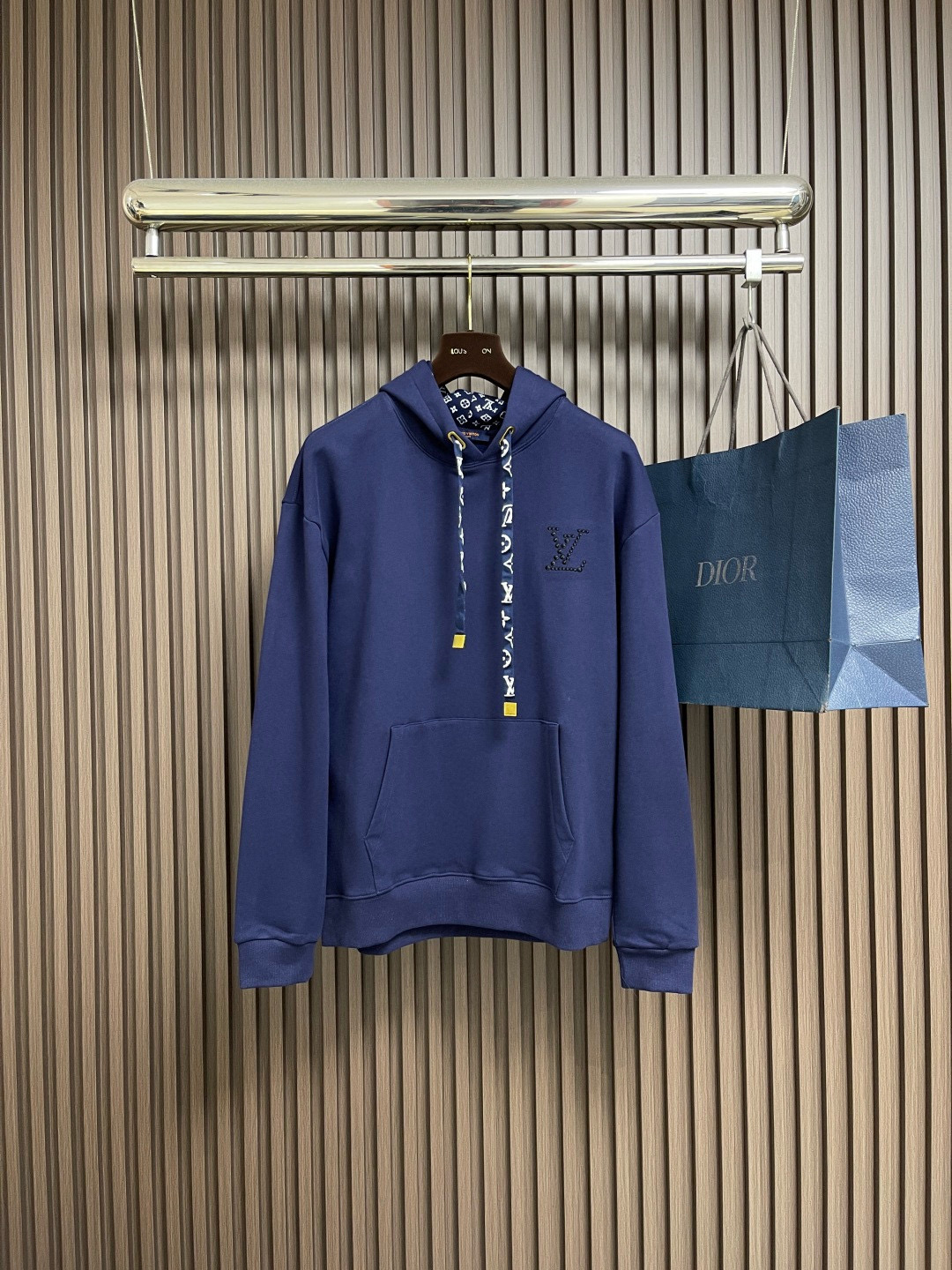 루이비통 남자 맨투맨 후드티