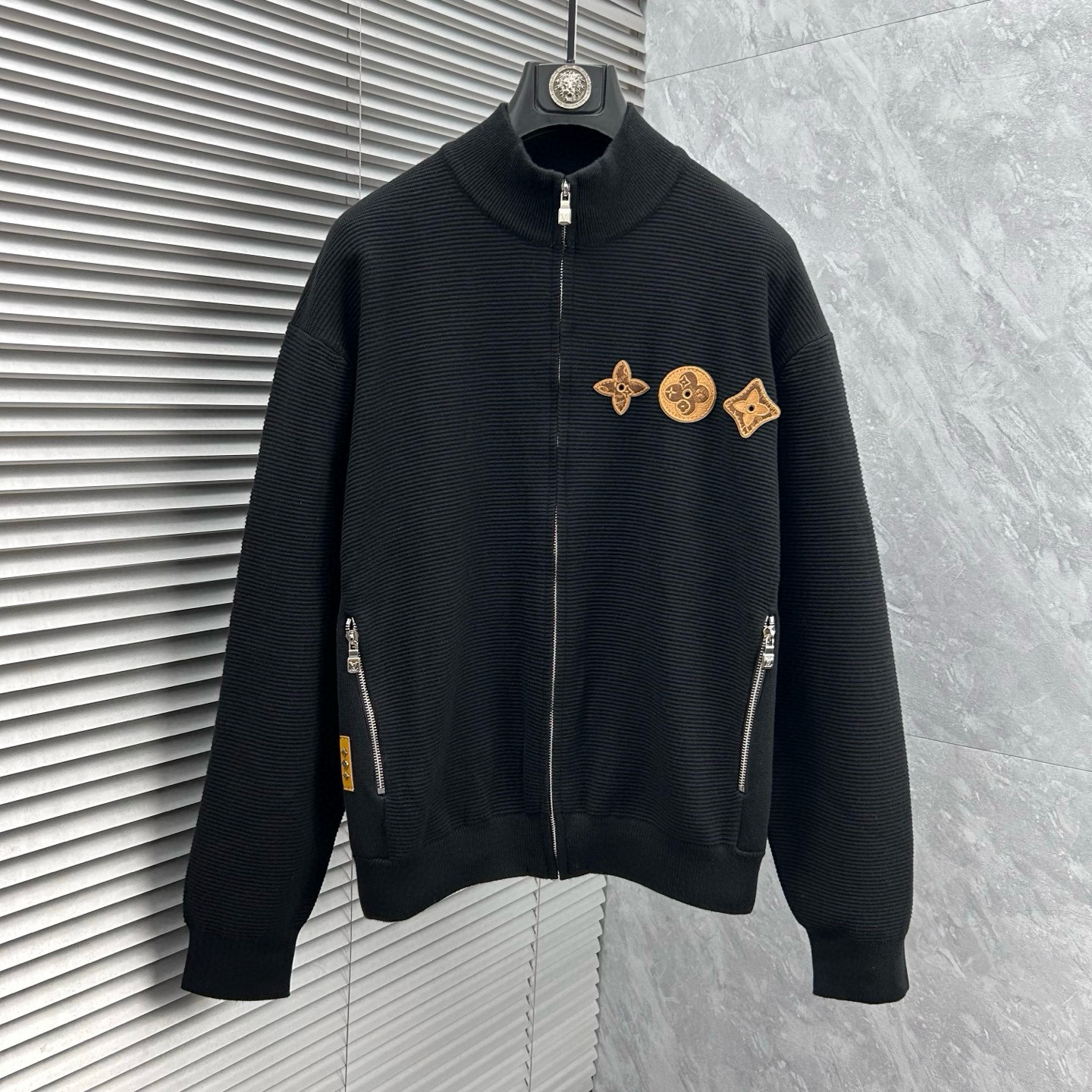 루이비통 남자 가디건