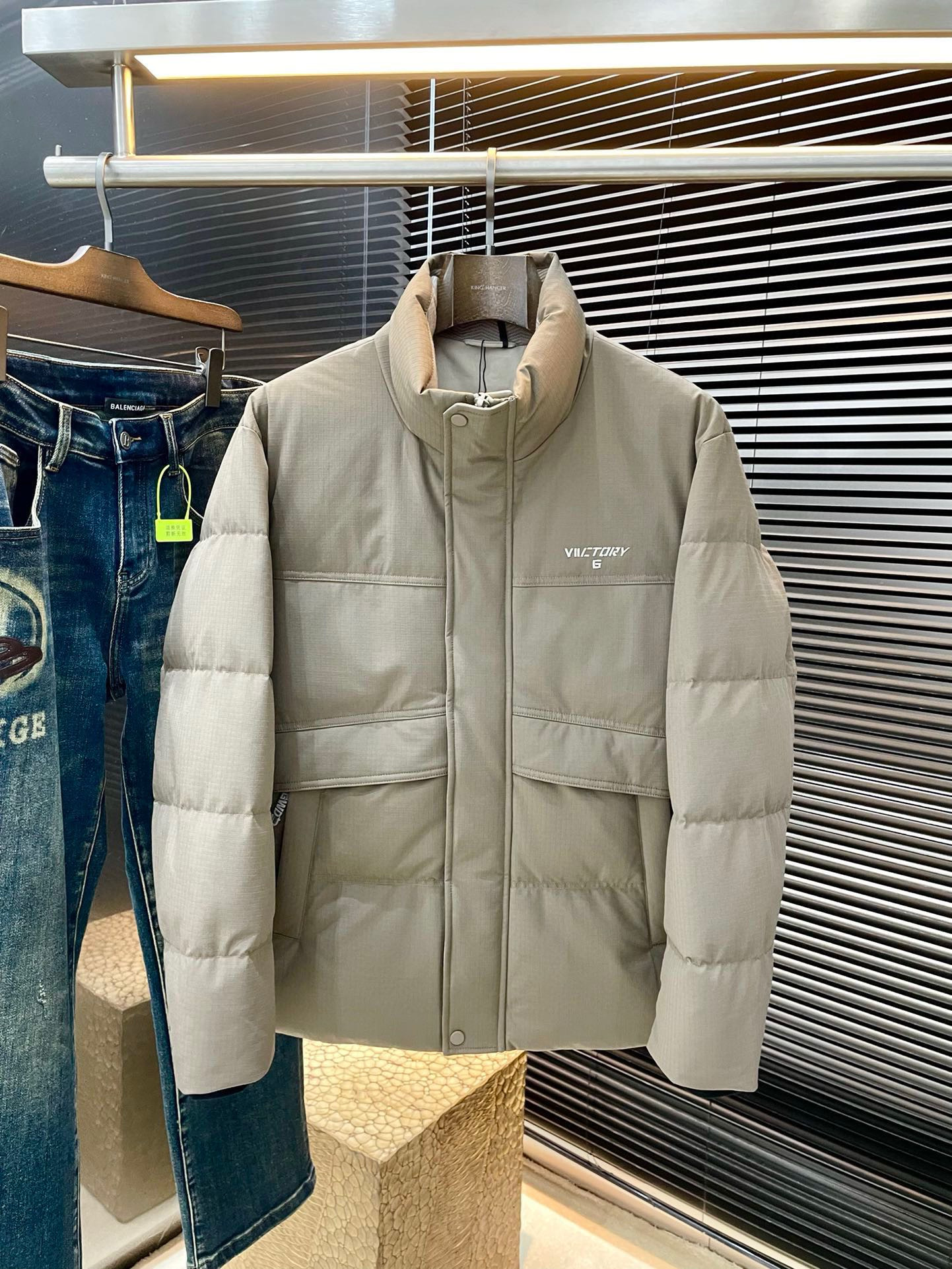 구찌 남자 패딩