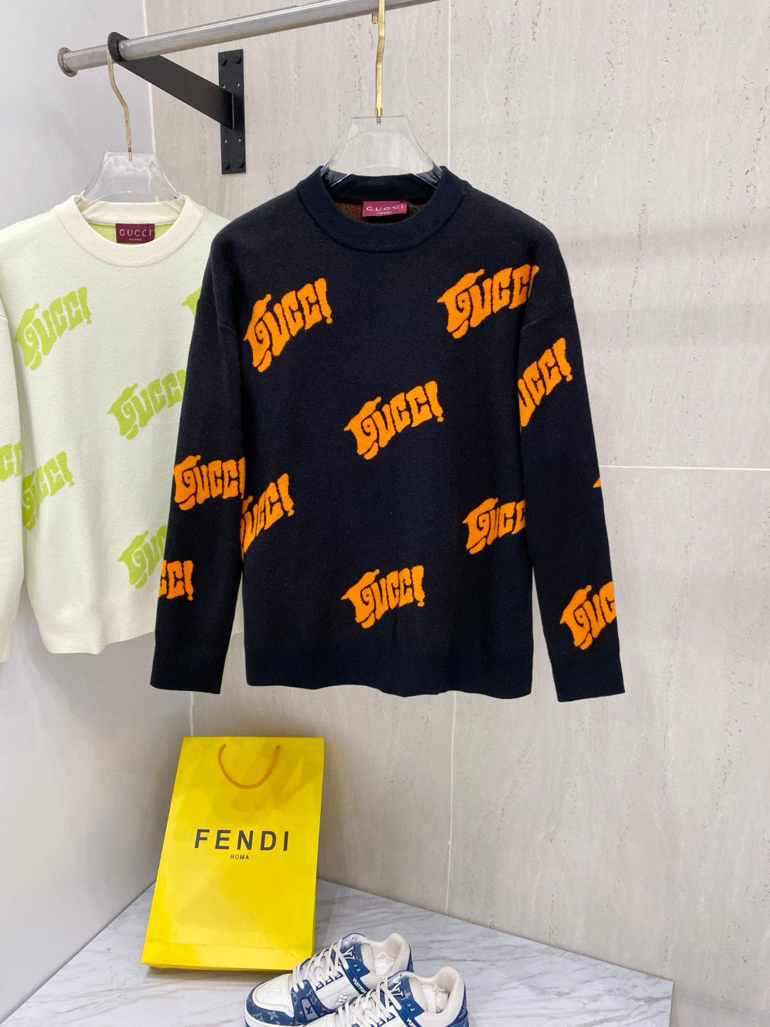 구찌 남자 니트