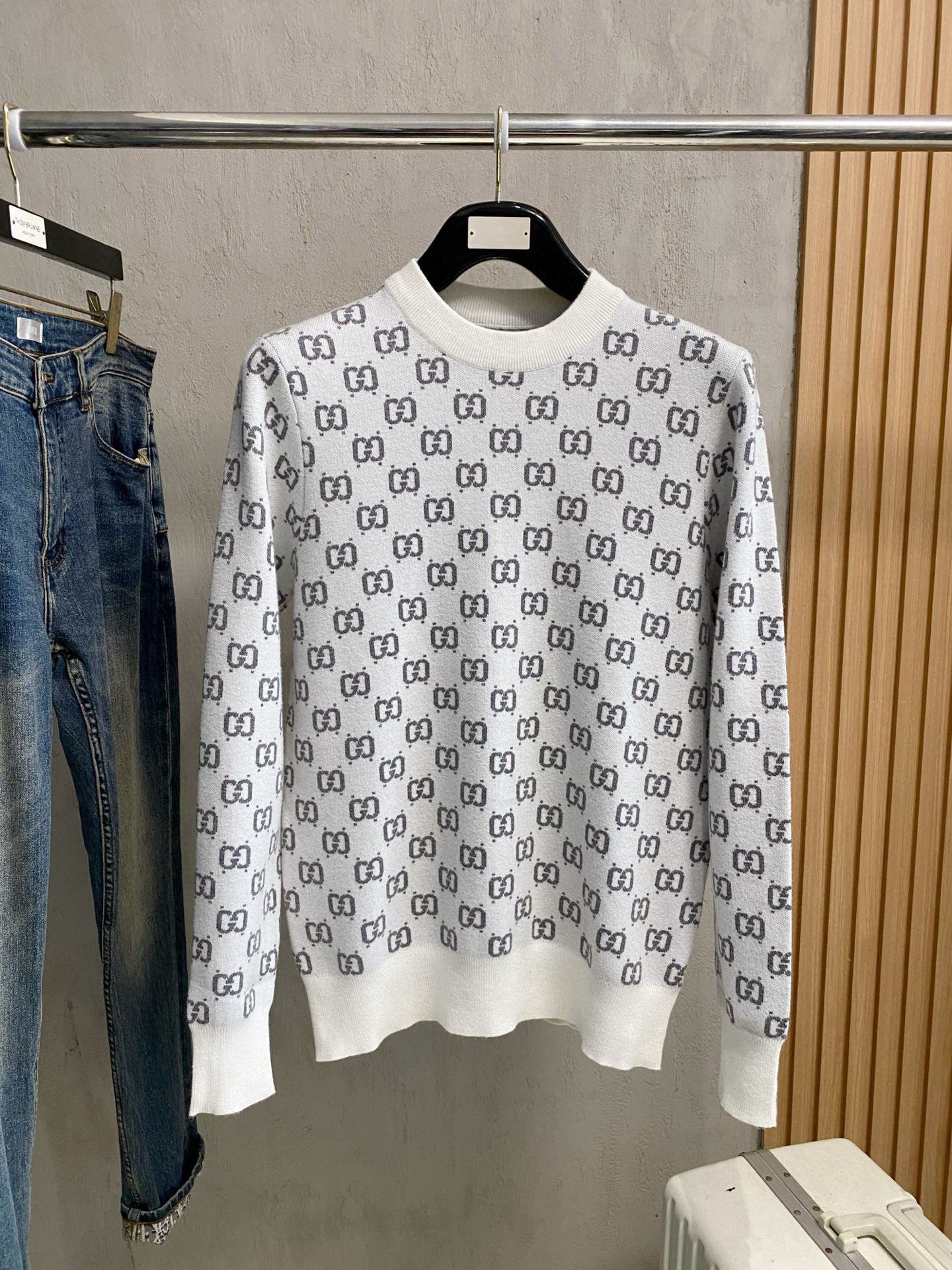 구찌 남자 니트