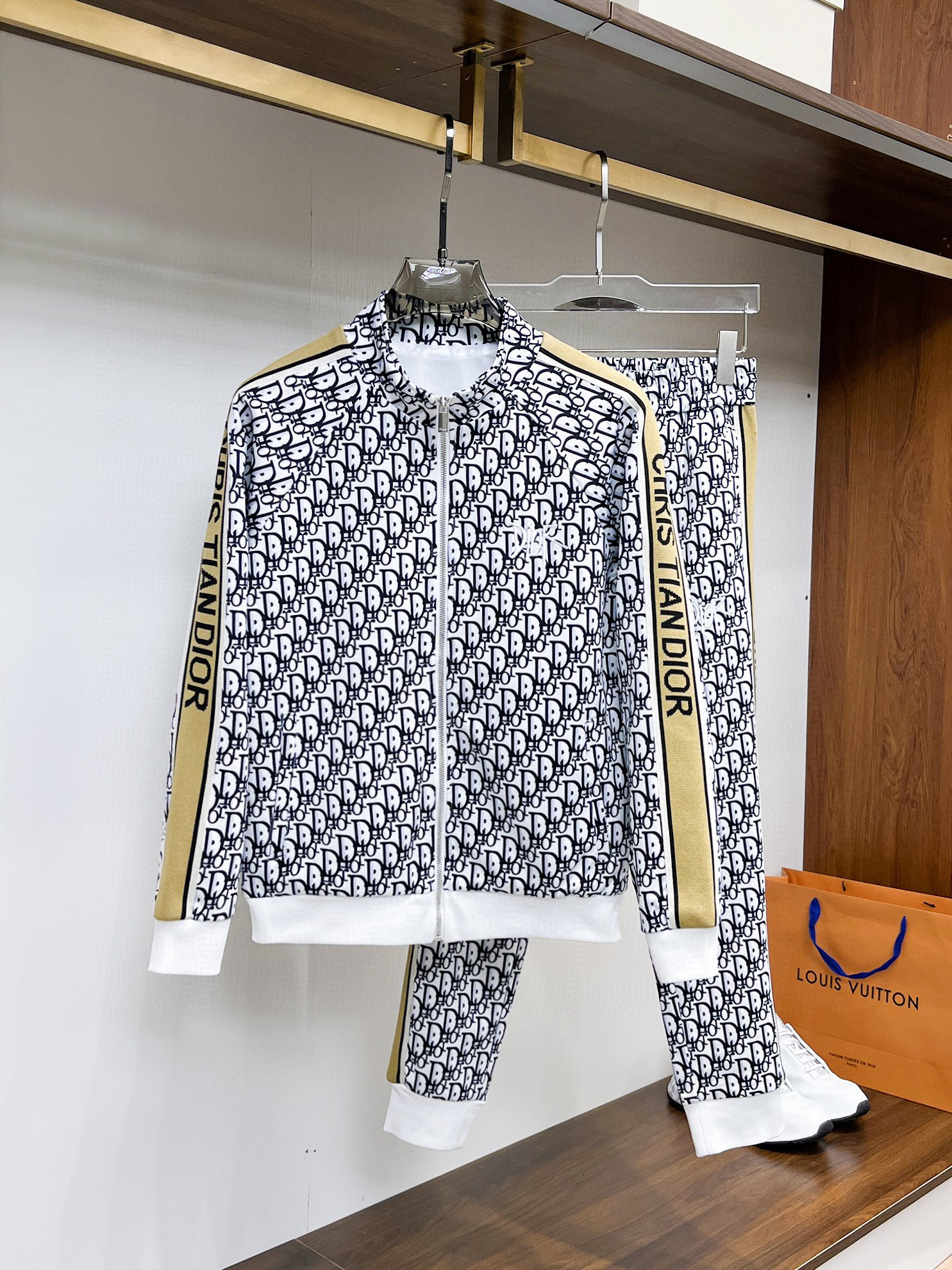 디올 남자 세트