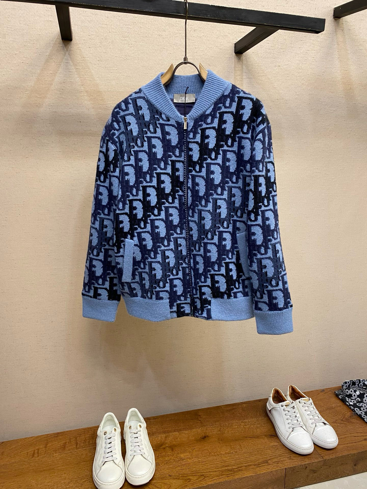 디올 남자 가디건