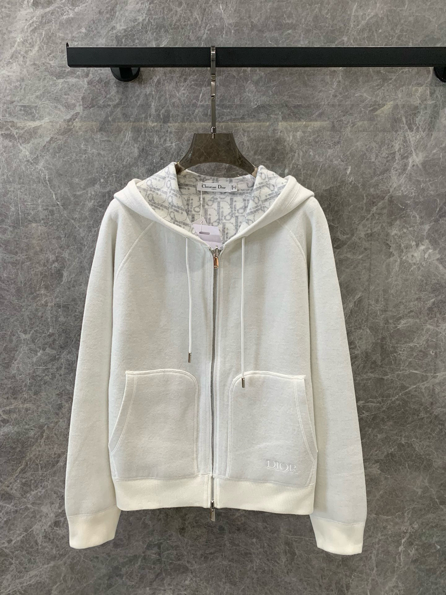 디올 남자 가디건