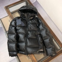 프라다 남자 패딩