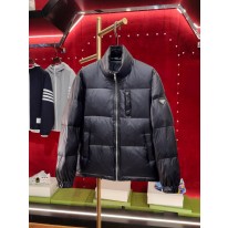 프라다 남자 패딩