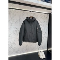 프라다 남자 패딩