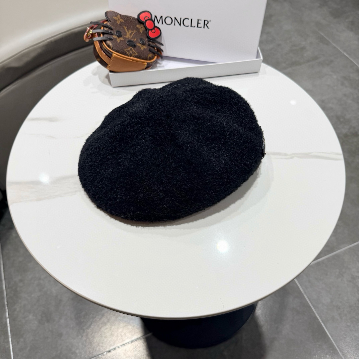 프라다 겨울 모자