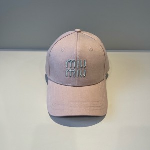 미우미우 모자