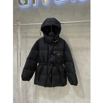 프라다 여자 패딩