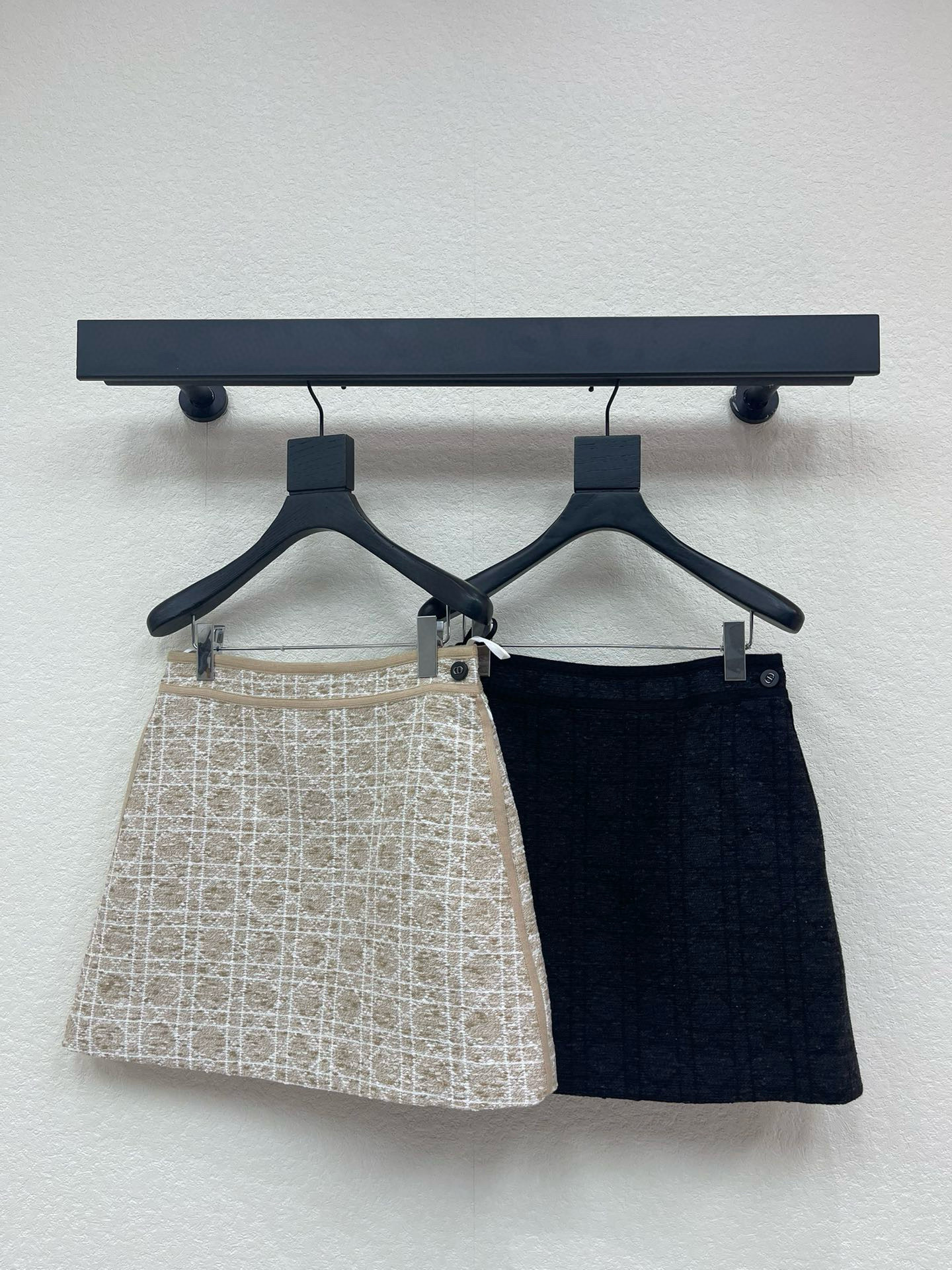 디올 2컬러 여자 반바지/치마