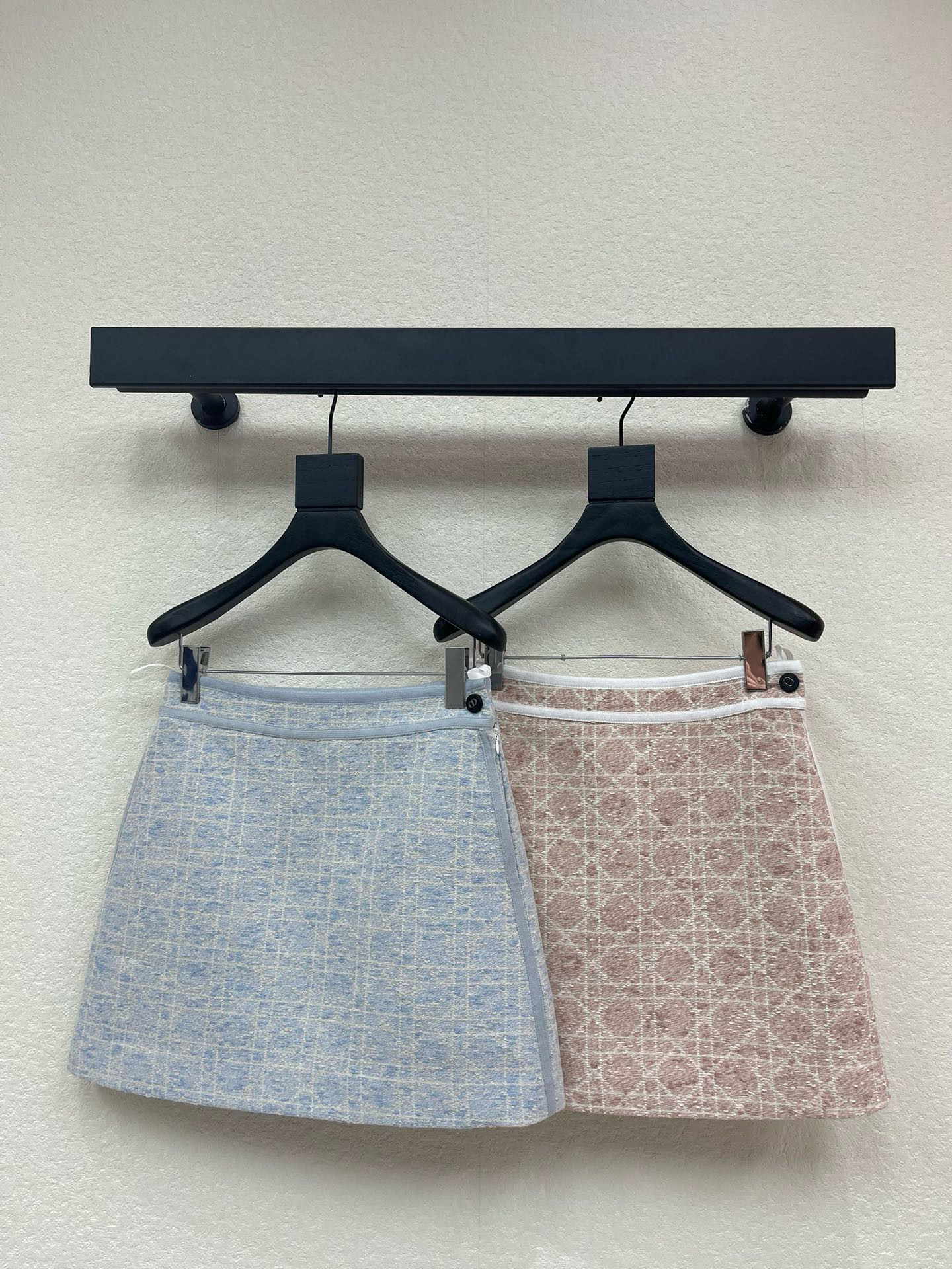 디올 2컬러 여자 반바지/치마