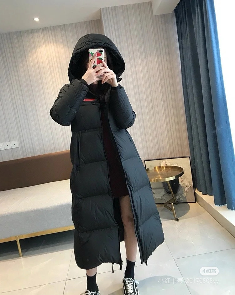 프라다 여자 패딩