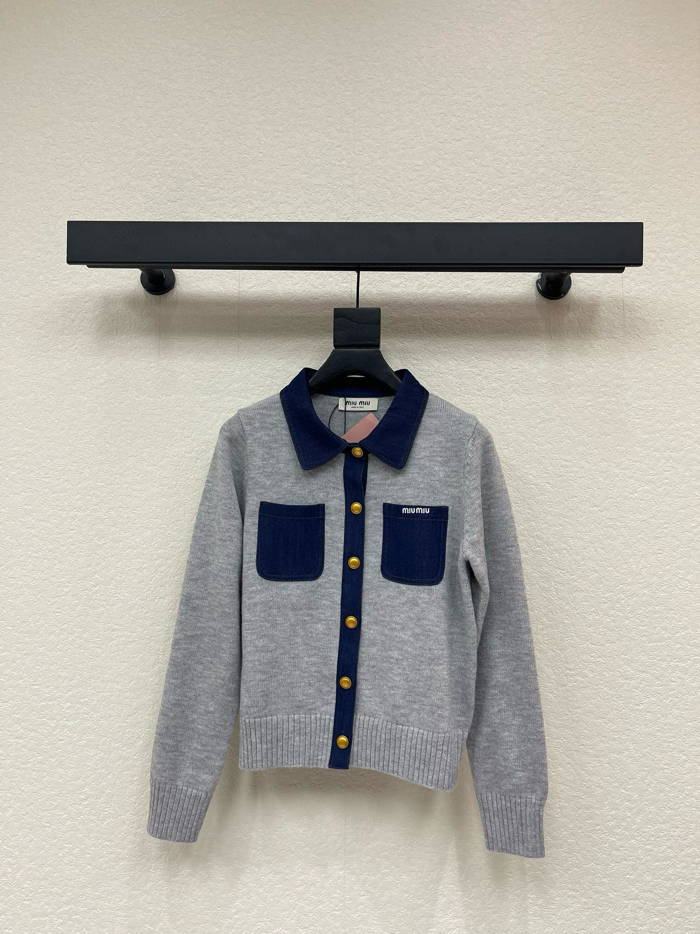 미우미우 2컬러 여자 가디건
