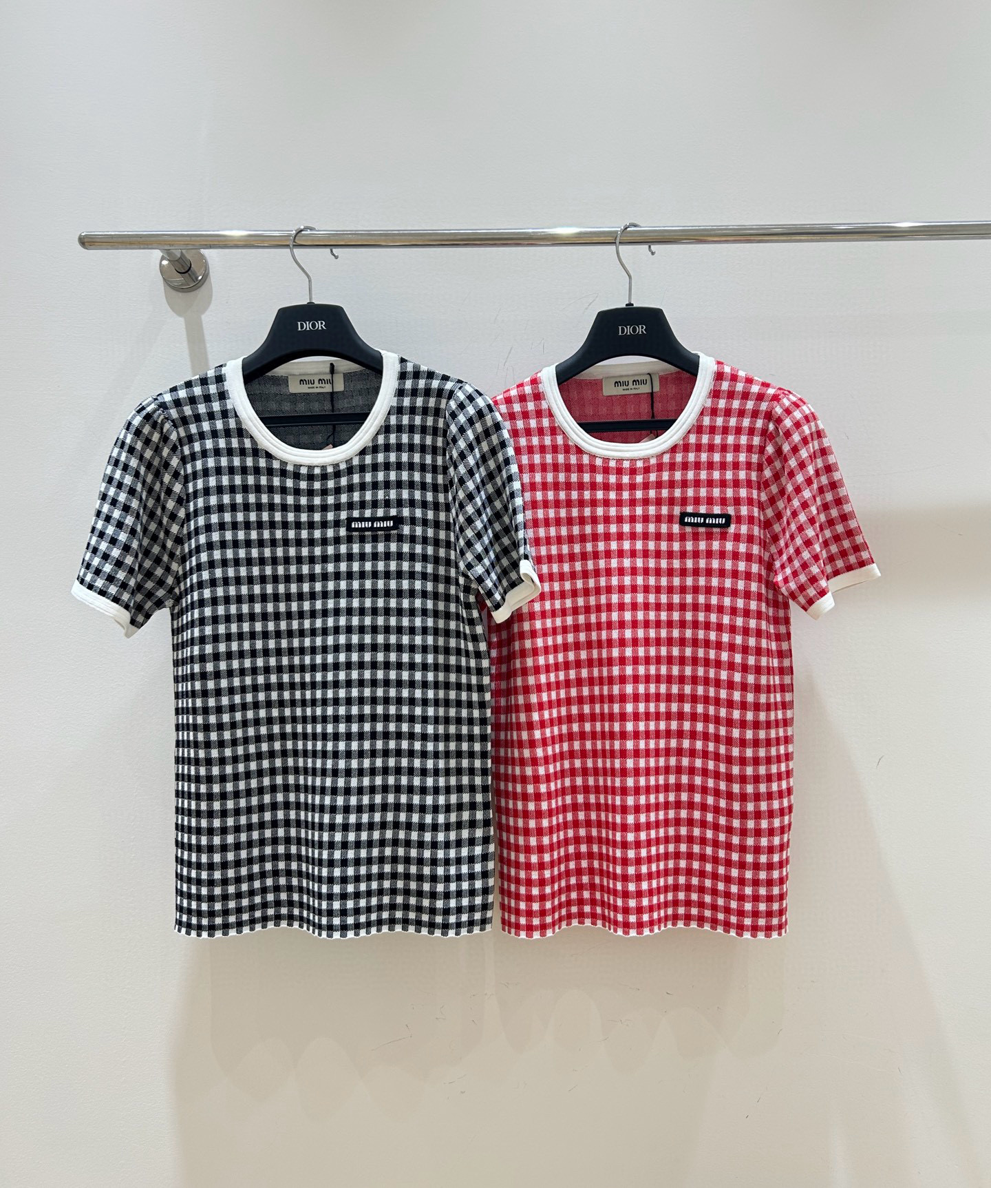 미우미우 2컬러 여자 반팔