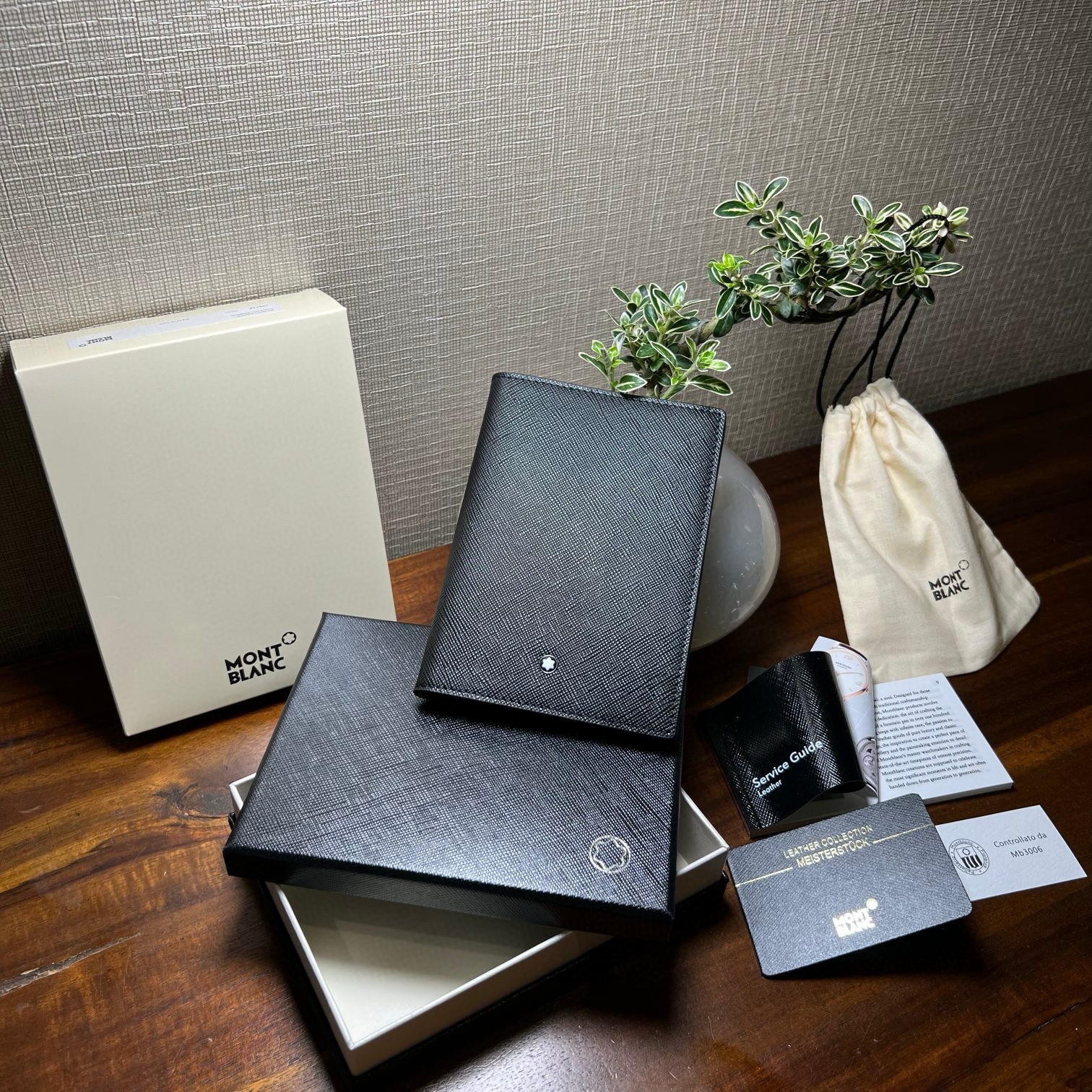 몽블랑 130746# 여권지갑