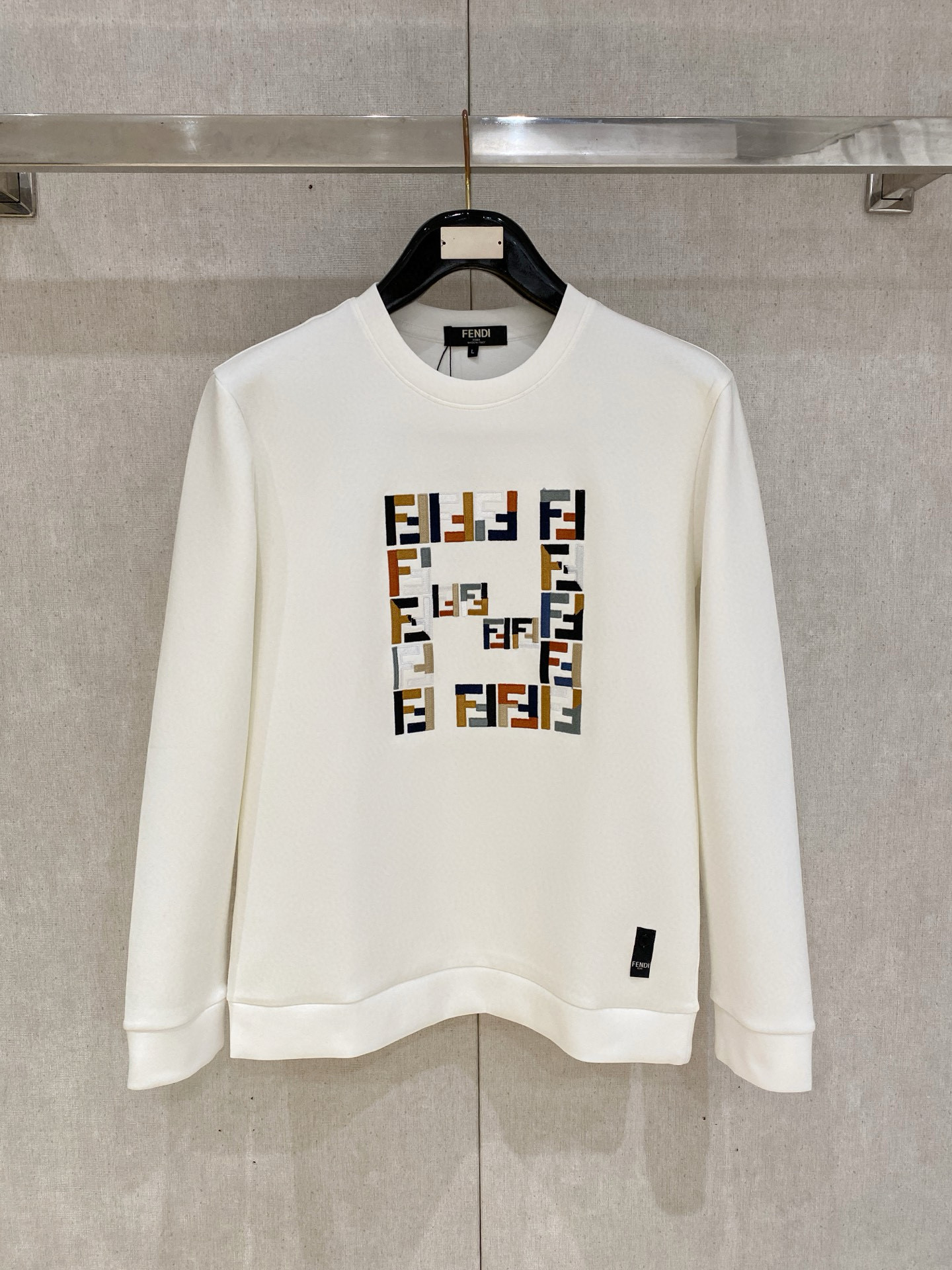 펜디 남자 맨투맨