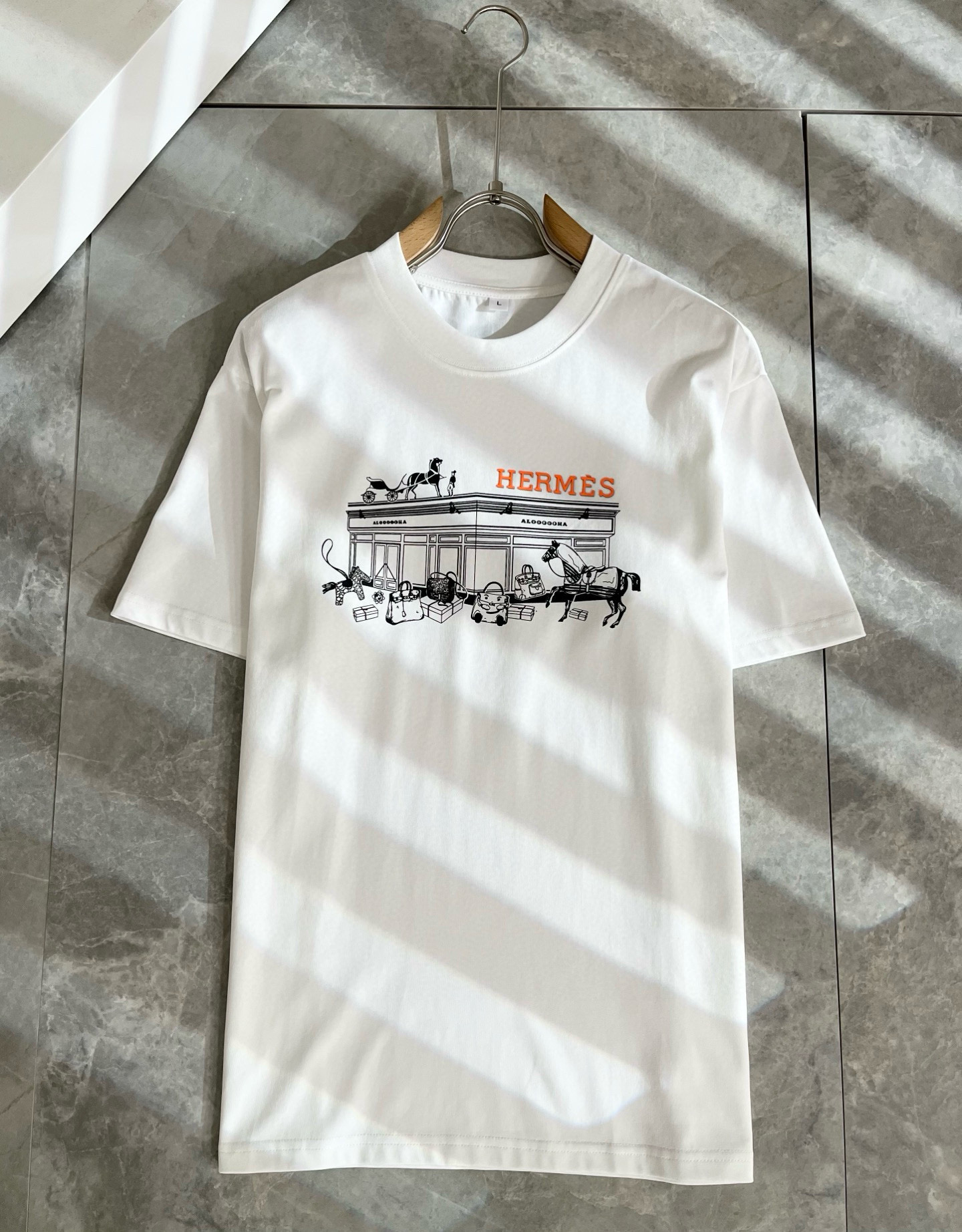 에르메스 남자 반팔티