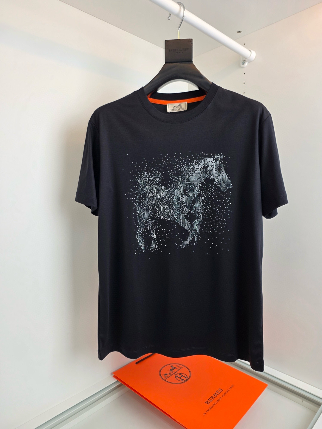 에르메스 남자 반팔티