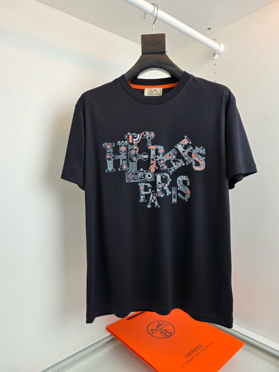 에르메스 남자 반팔티